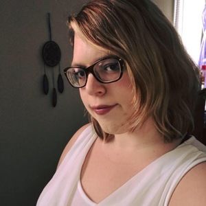 Meet your Posher, Alicia